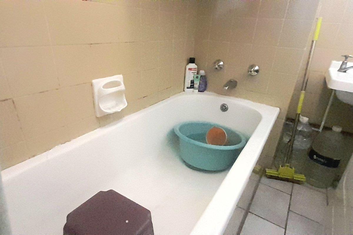 2 bedrooms in North Beach - Photo 3