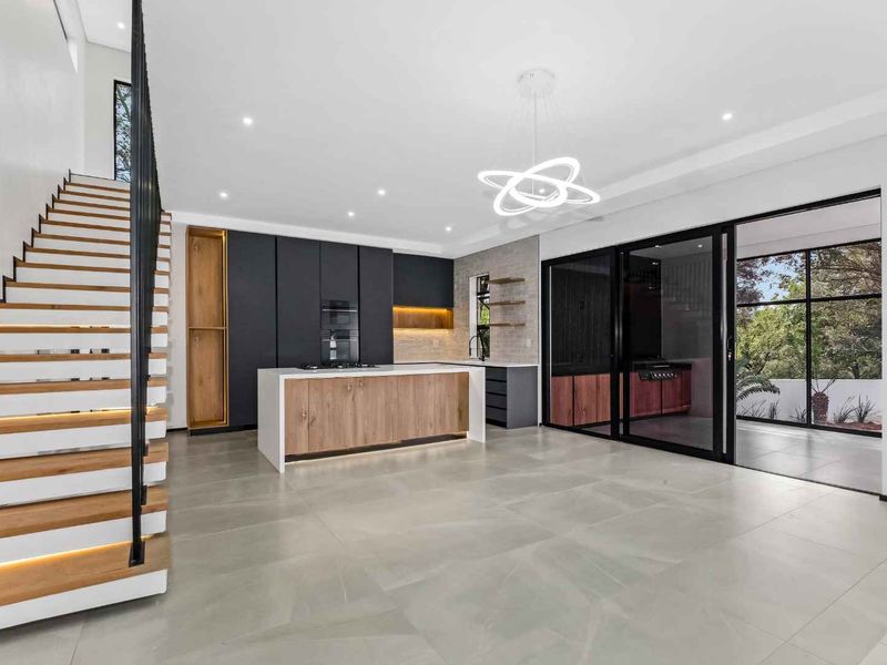 4 Bedroom House for Sale in Helderfontein Estate - Photo 4