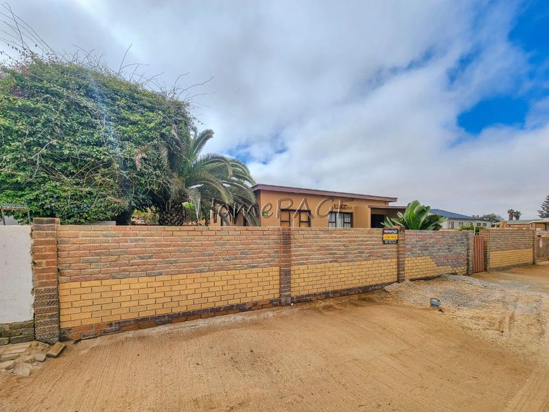 Ext 1 (South Dune), Henties Bay.  Quaint 3 Bedr home is for Sale - Photo 1