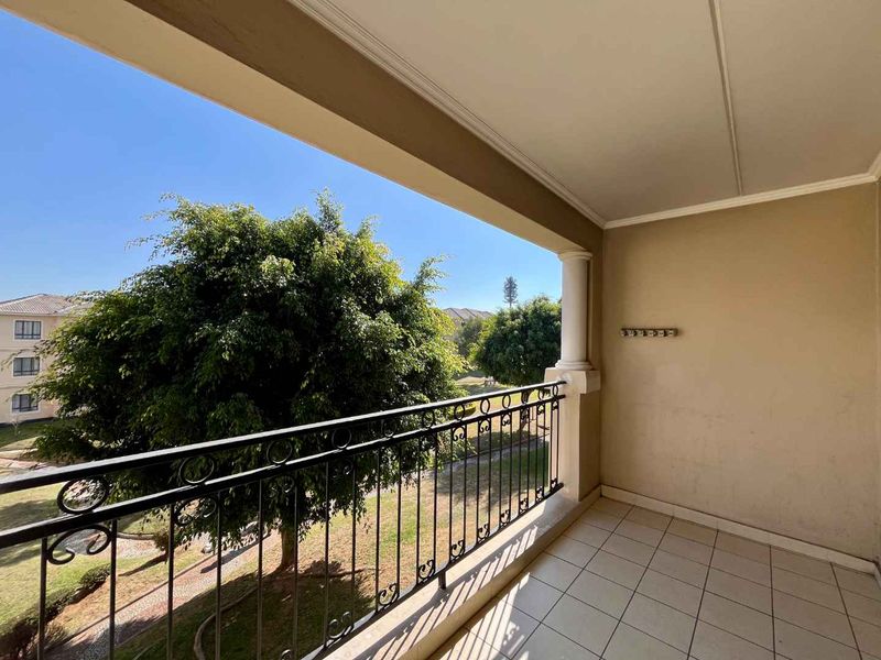 3 Bedroom 2 Bathroom Executive Apartment - Photo 7