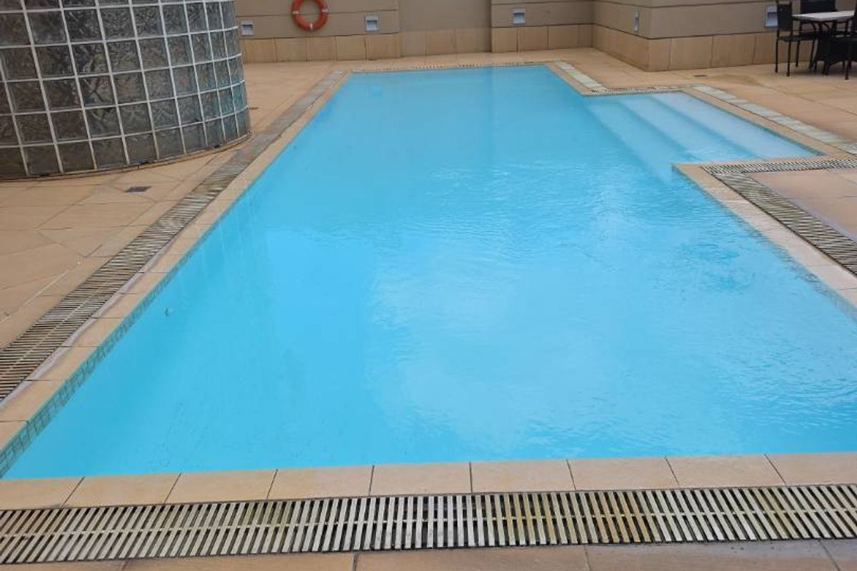 MAGNIFECENT 1 BED  APARTMENT IN THE ICONIC RAPHAEL FOR SALE - Photo 2