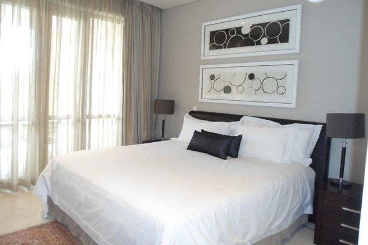 AN EXQUISITE TWO BEDROOM FURNISHED APARTMENT - Photo 4