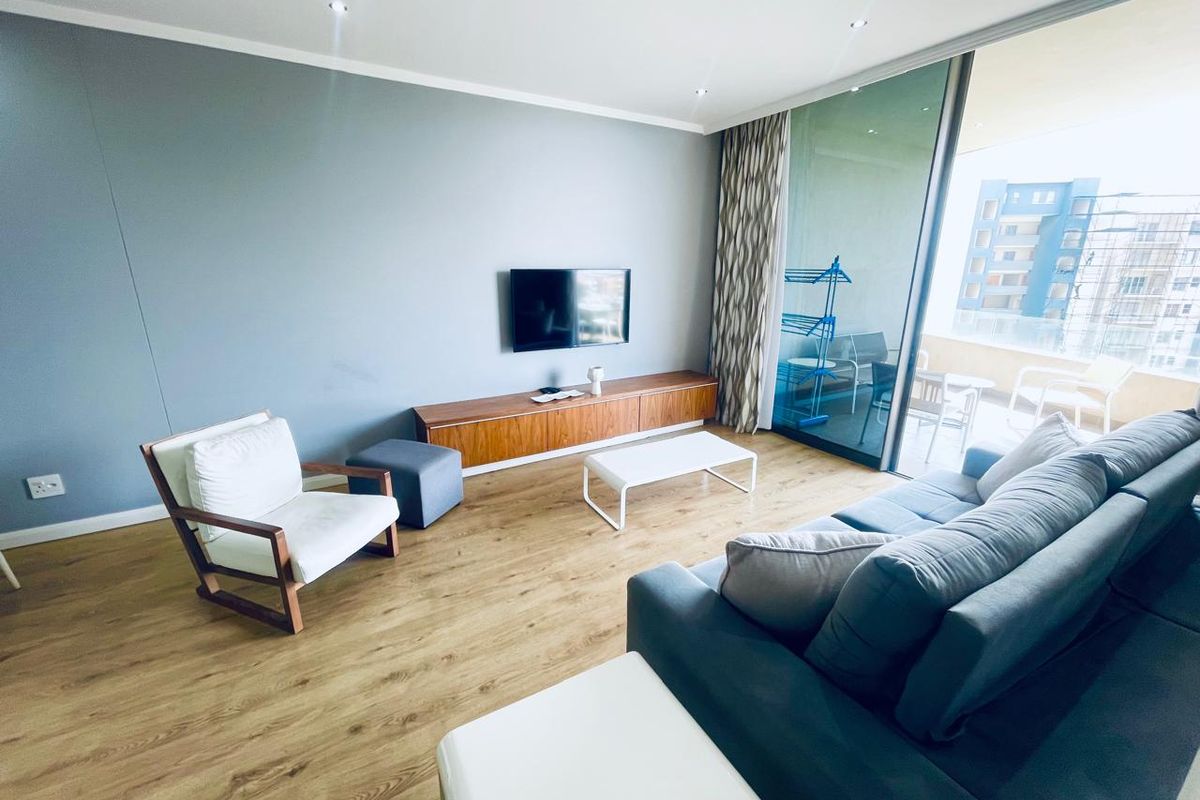 2 Bedroom Apartment in Morningside - Photo 3