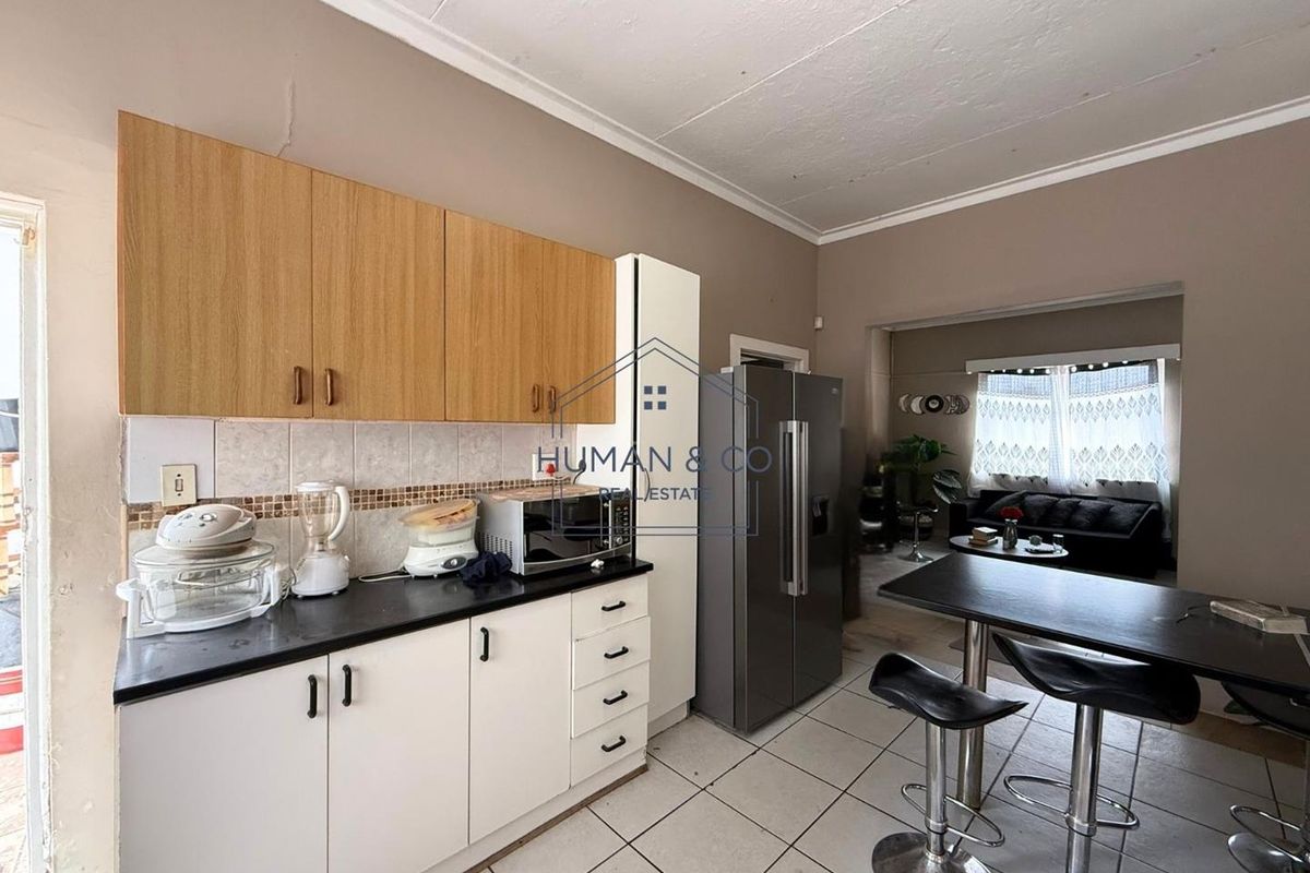 PRIME INVESTMENT OPPORTUNITY – CBD AREA - Photo 4
