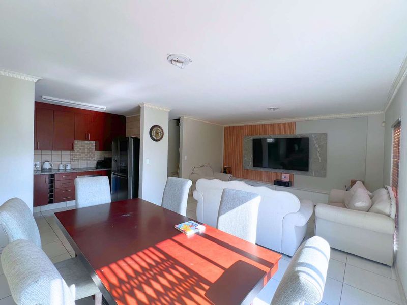 4 Bedroom Family home for Sale in Annlin - Photo 1