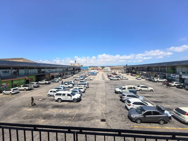 125m2 space available to let - Photo 6