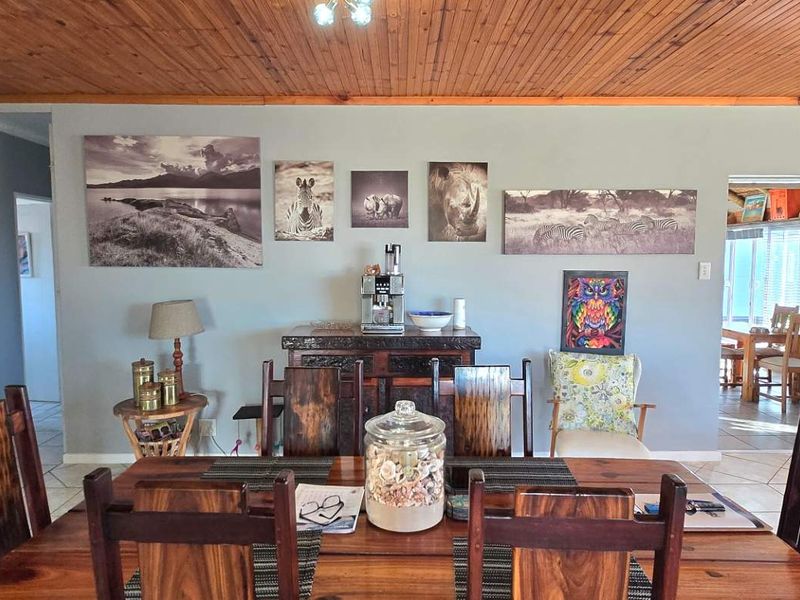 Spacious Single-Level Family Home with Flatlet, Pool & Ultimate Entertainment Area in Franskraal - Photo 8