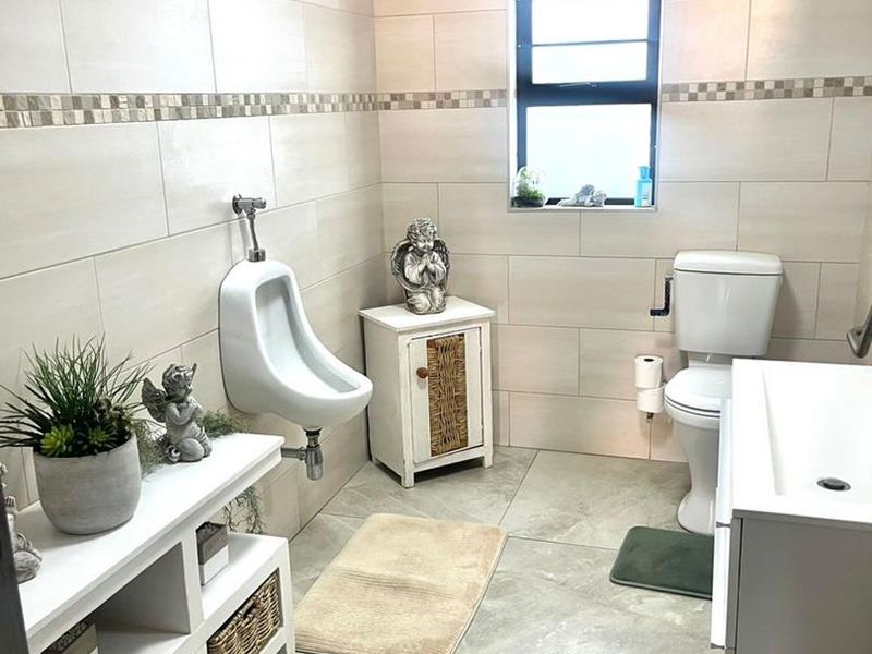 This Home is a GREAT Investment opportunity for anyone. - Photo 9