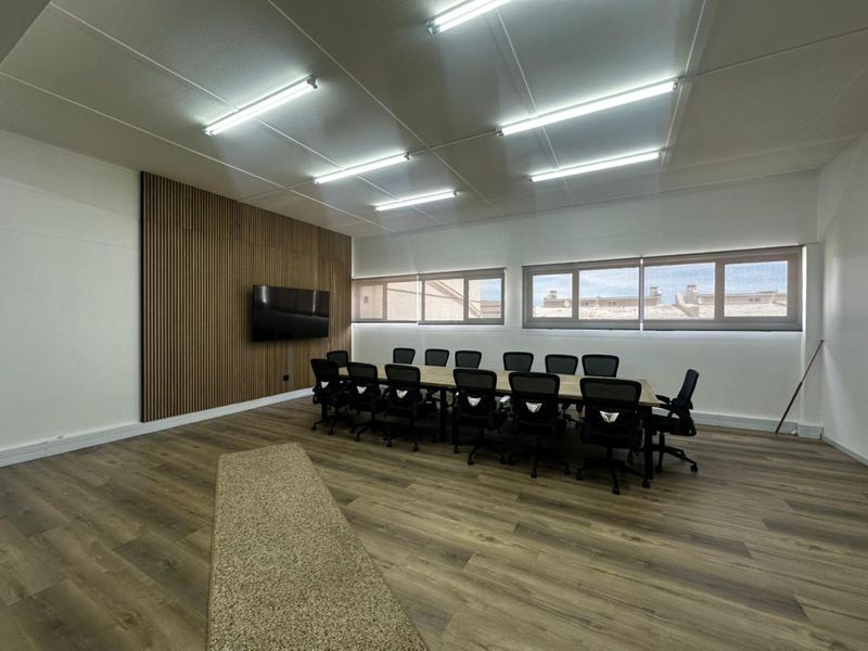 Commercial Offices & Communal Area - Photo 3