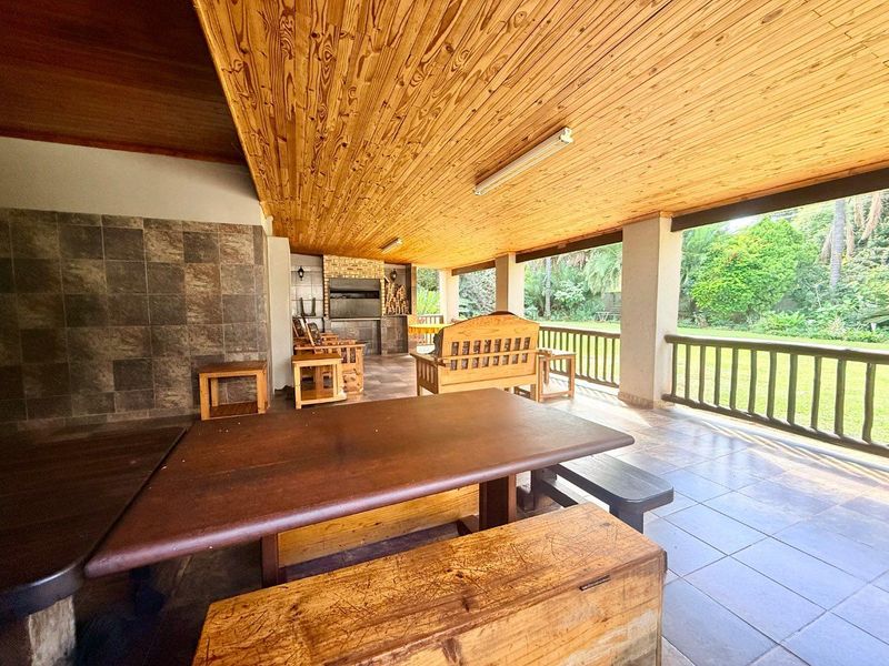 Large Beautiful 4 Bedroom house for sale in Vryheid - Photo 8