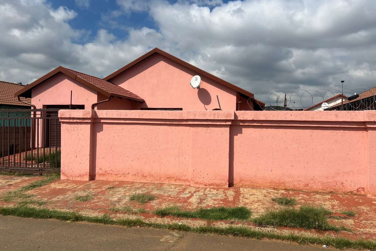 3 bed property with immediate occupation - Photo 4