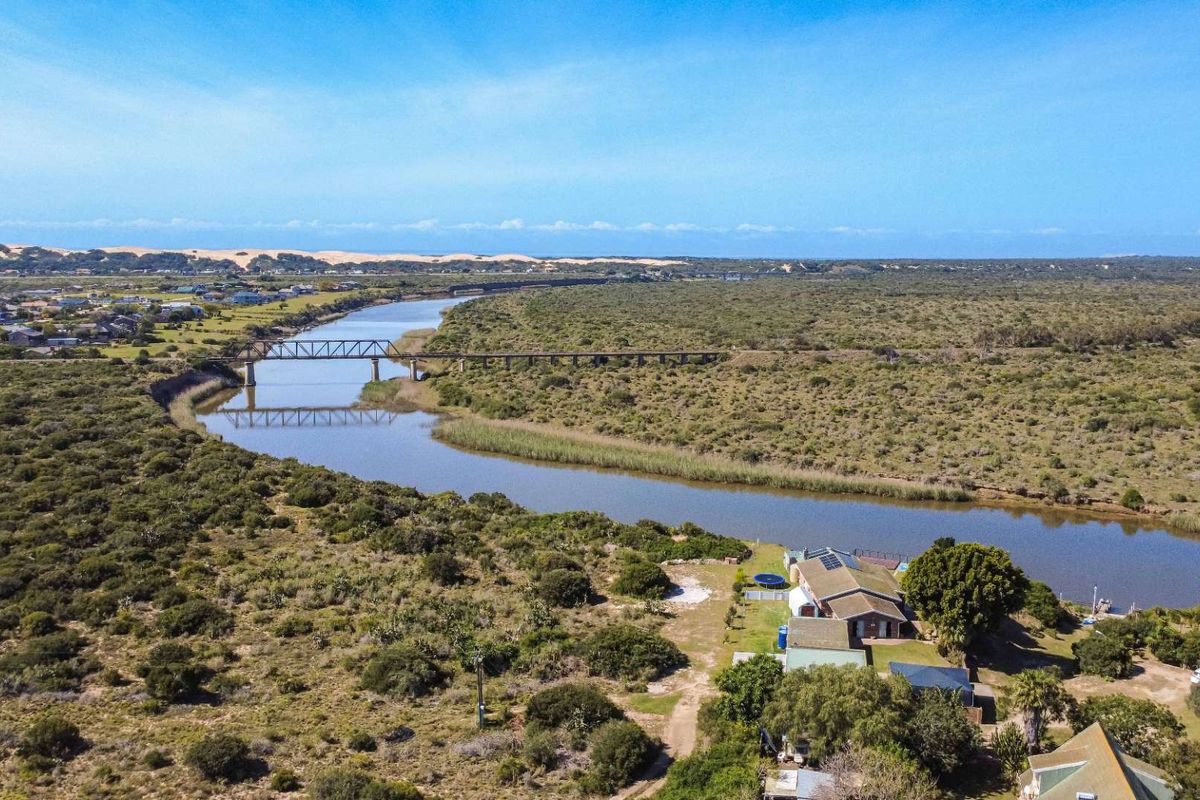 Prime Riverfront Home for Sale on the Sunday’s River - Photo 3
