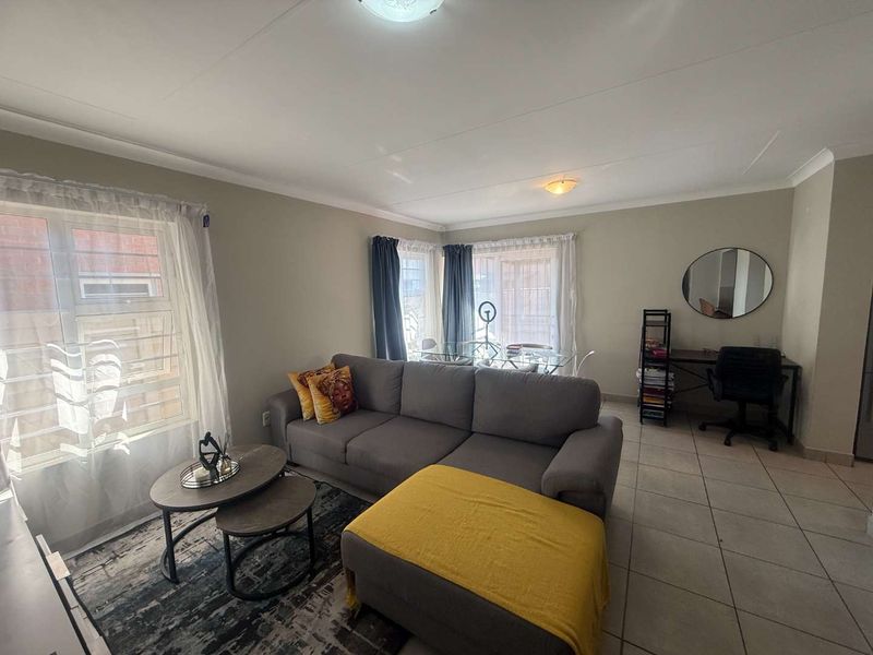 CHARMING 3 BED FAMILY HOME - PERFECT STARTER! - Photo 5