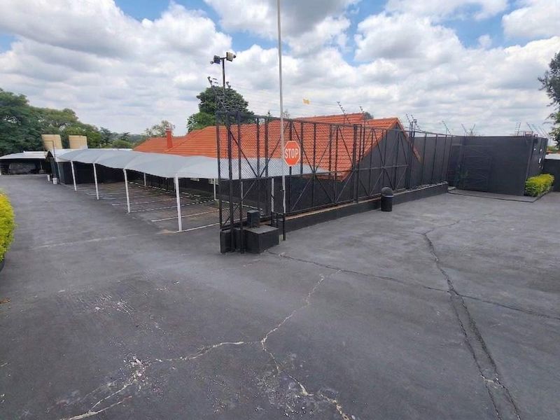 The Ultimate Creative Kingdom: Dual Venues & Triple-Studio Hub on Main Road, Bryanston - Photo 3