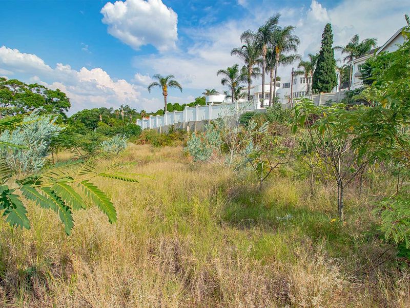 Large stand in Waterkloof Ridge for development - Photo 2
