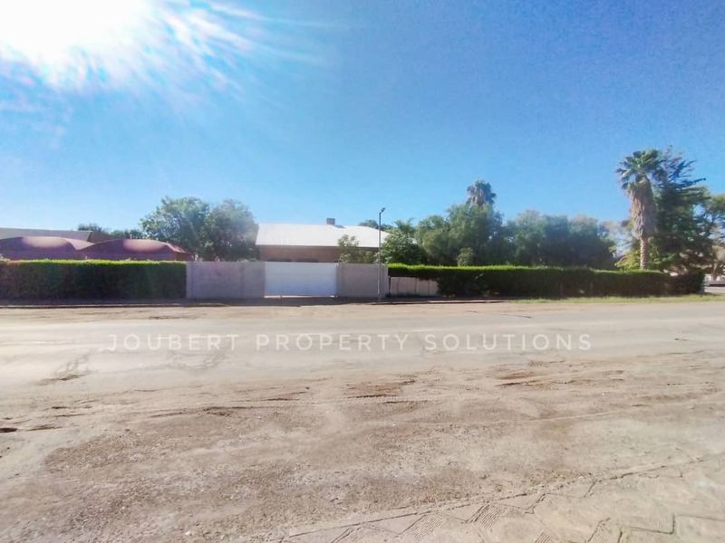 FAMILY HOME WITH  2 ADDITIONAL FLATLETS FOR SALE IN MARIENTAL - Photo 4