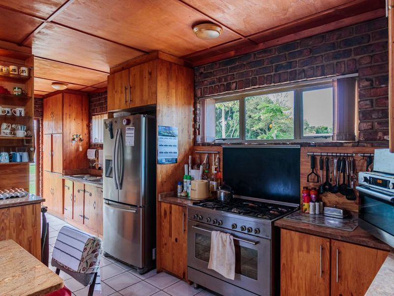 Family Home for Sale - Photo 8