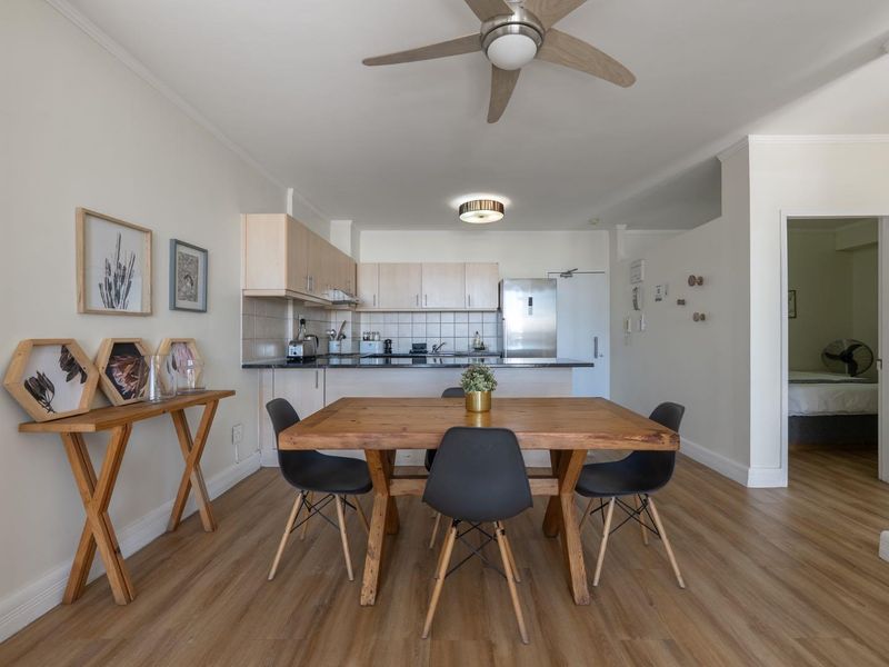 Exclusive Mandate | Elegant Two-Bedroom Apartment with Iconic Views at The Four Seasons - Photo 5