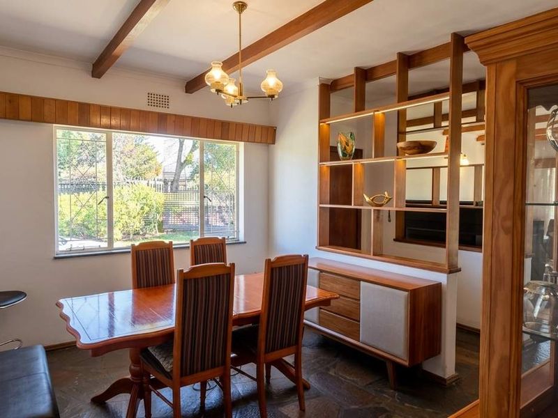 Spacious 3-Bed Home on Huge 1,487 sqm Plot – Perfect for Families - Photo 5