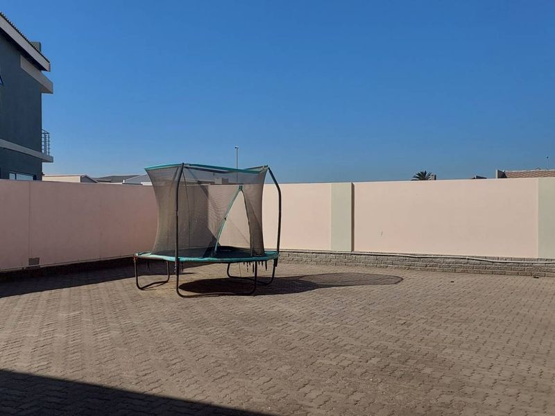 3 Bedroom house to let in Meersig - Photo 8