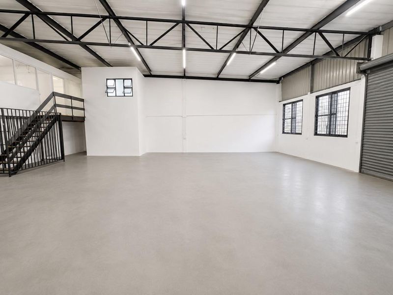 Hendra - 250m2 Secure Warehouse To Let | Briardene - Photo 3