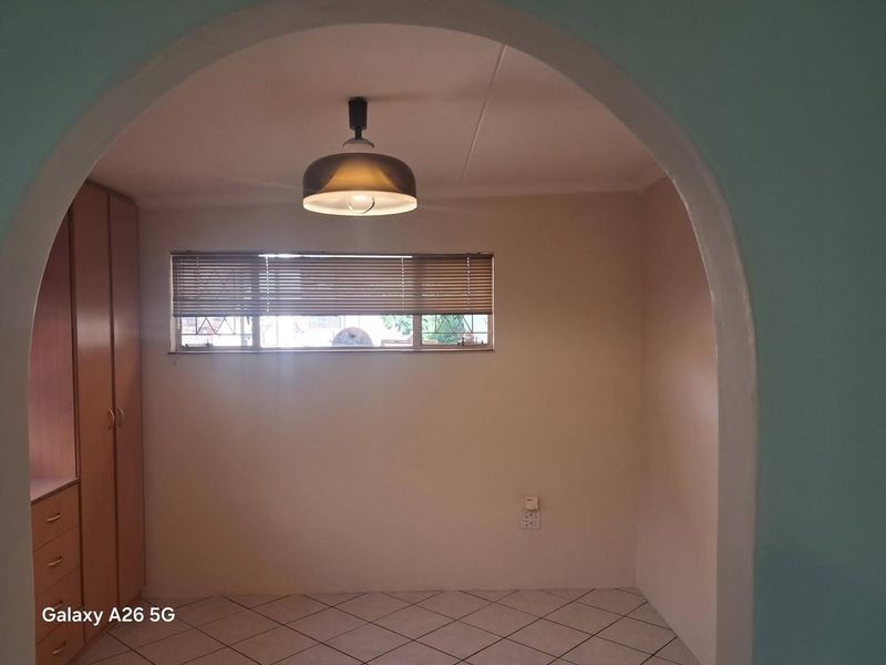 1 Bedroom Flat To Let In Eros - Photo 2