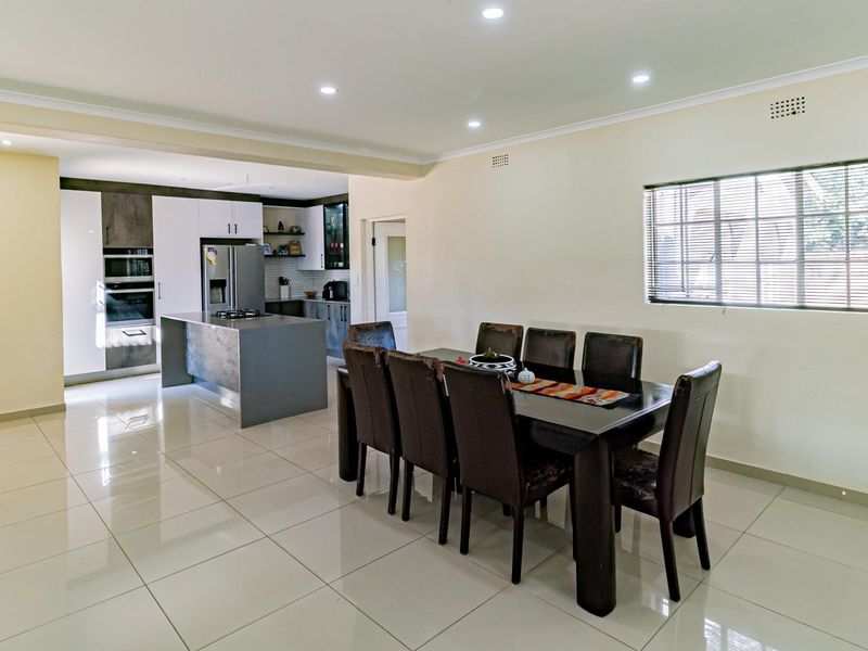 4 Bedroom Standalone House on a 2005 sqrm land in Bryanston West – Ideal for Developers for Investment - Photo 8