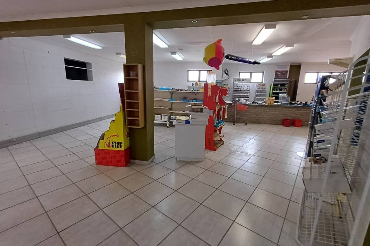 PRIME COMMERCIAL BUILDING - Photo 5