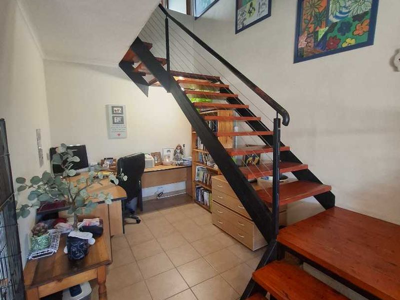 Modern, safe and secure double story townhouse in Avis - Photo 4