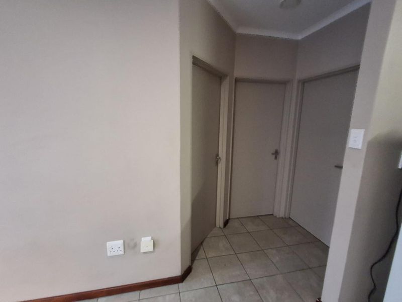 2 BEDROOM APARTMENT /FLAT FOR SALE IN KOSMOSDAL - Photo 4