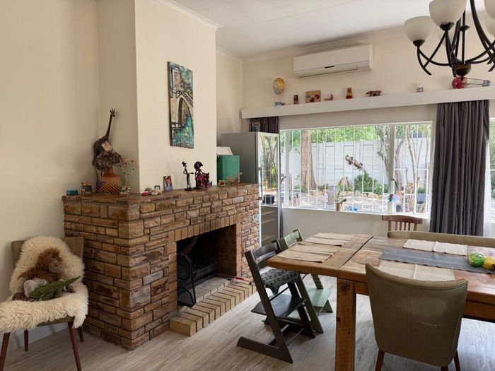 Property #2480885, House For Sale in Klein Windhoek