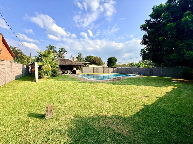 Beautiful 4 Bedroom house for sale in Vryheid - Photo 3