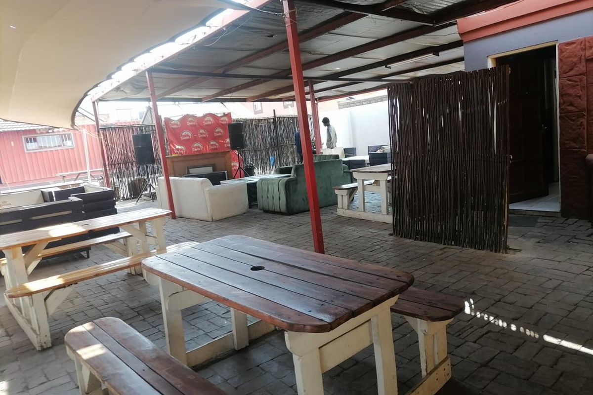 Prime Investment in a Prime Location: Pub, Grill, & Car Wash Awaits! - Photo 4