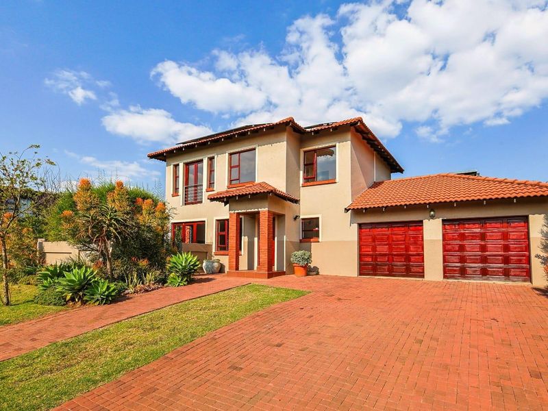 Heron Hill, Olympus – Modern Family Home with Solar System - Photo 1