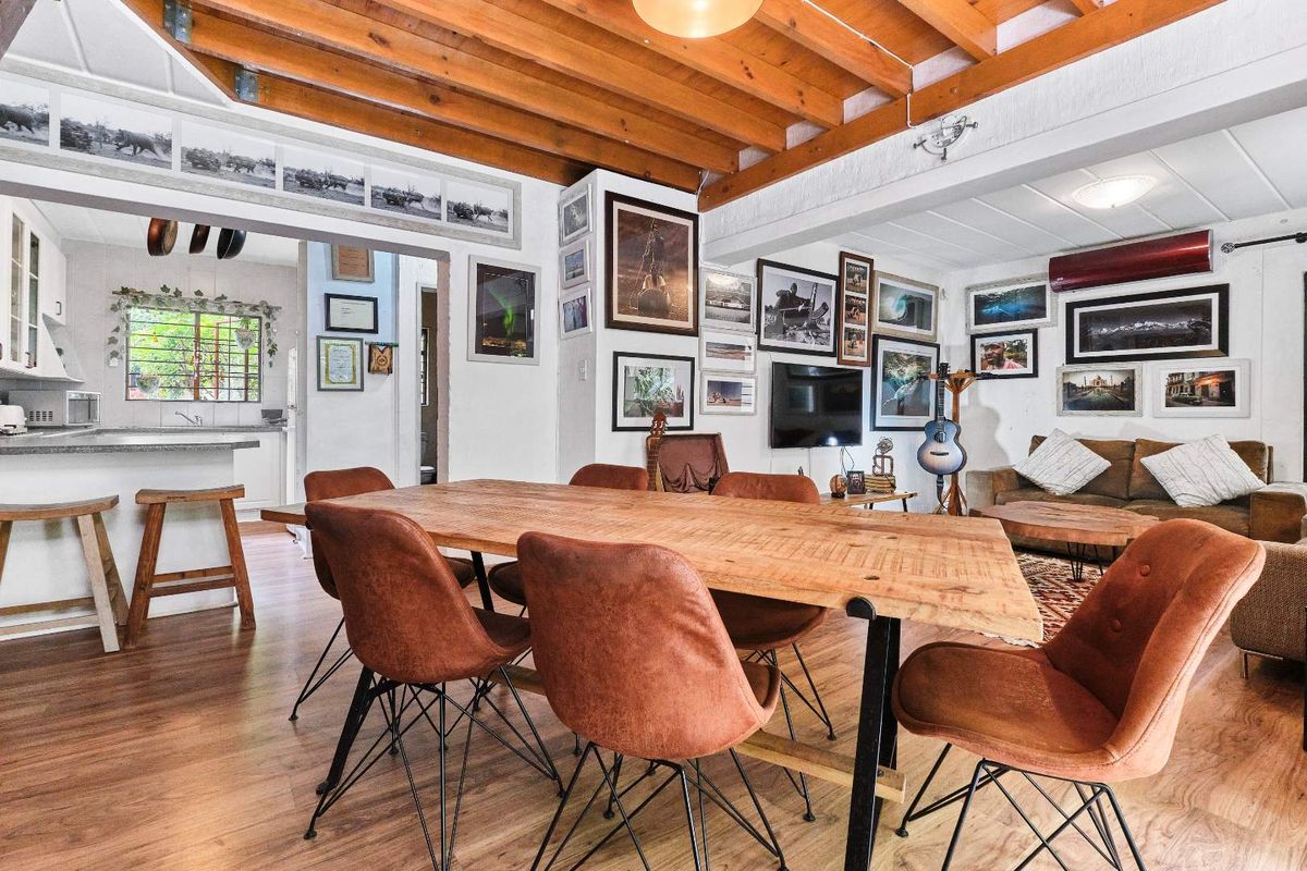 Stylish secure thatch living. - Photo 3