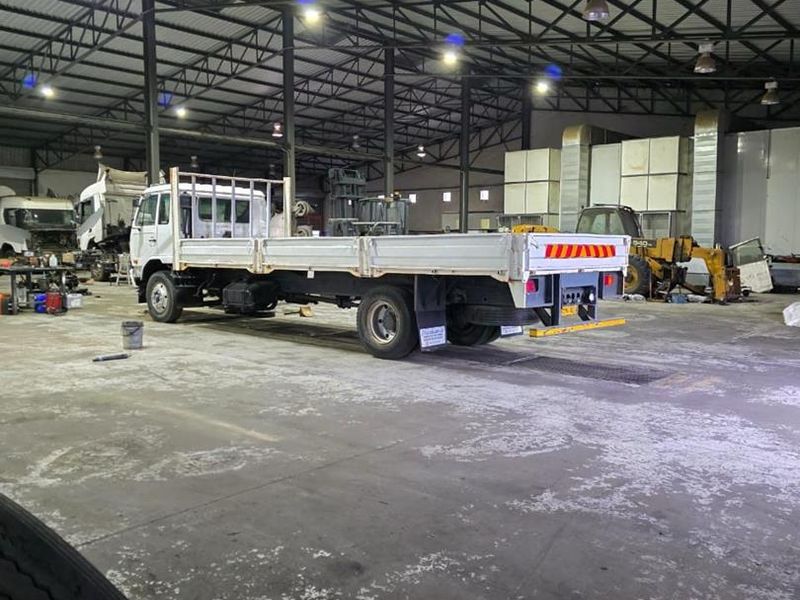 Industrial warehouse for sale in Brakwater - Photo 4