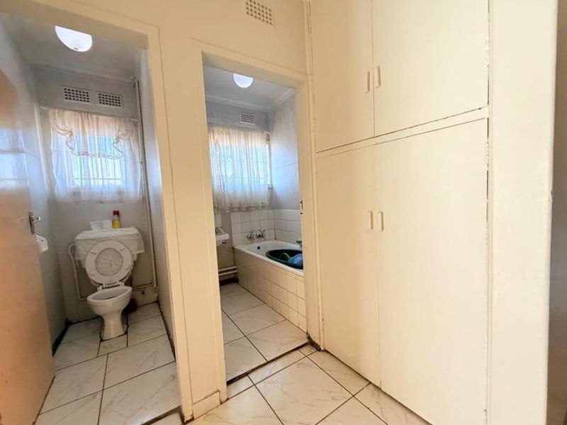 3 Bedroom House For Sale in Vanderbijlpark CW6 - Photo 5