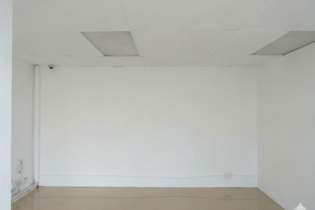 To Let | Versatile Commercial Unit | Kirstenhof - Photo 3