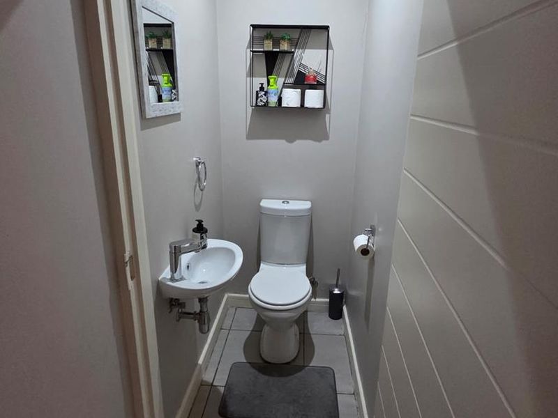 Modern Lock-Up-and-Go Duplex Offering 2 Bedrooms and Double Carport Convenience - Photo 6