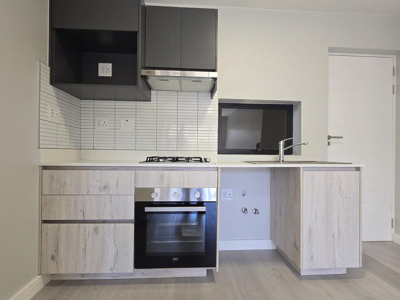 33m2 Ground floor studio apartment to rent - 24/7 to provide basic healthcare services - Photo 6