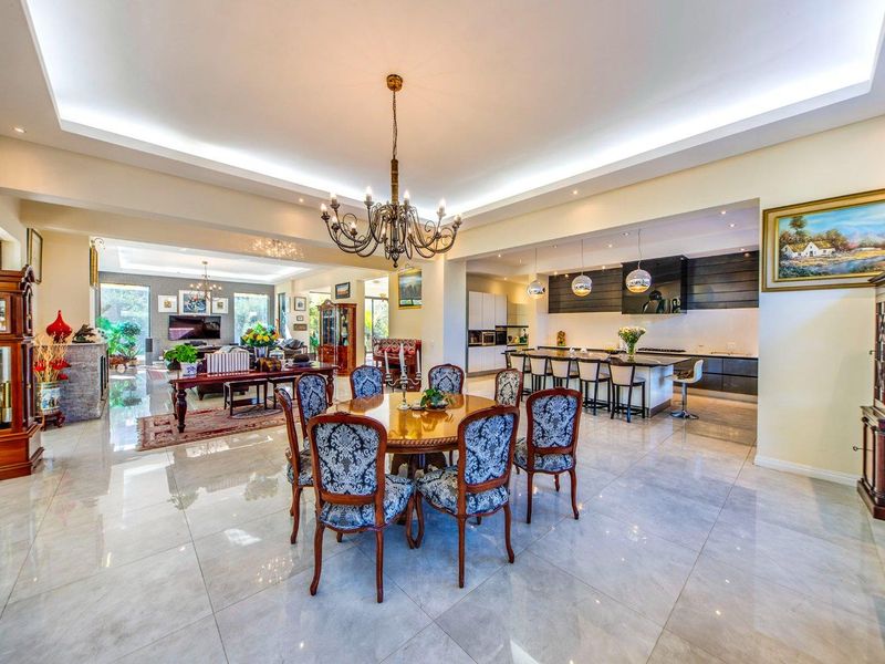 Multi-storey luxurious home in great location - Photo 3