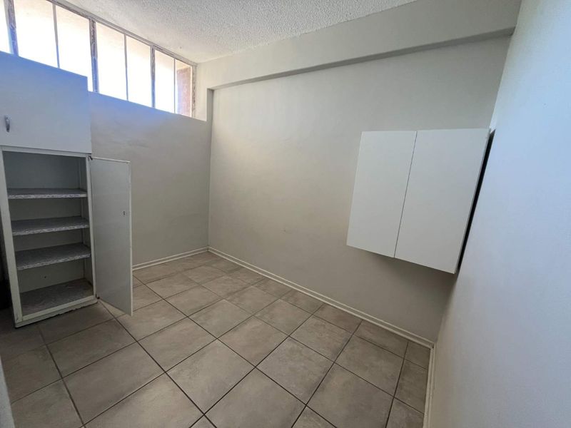 Modern 2-Bedroom Apartment with Scenic River Views – Excellent Investment Opportunity - Photo 8