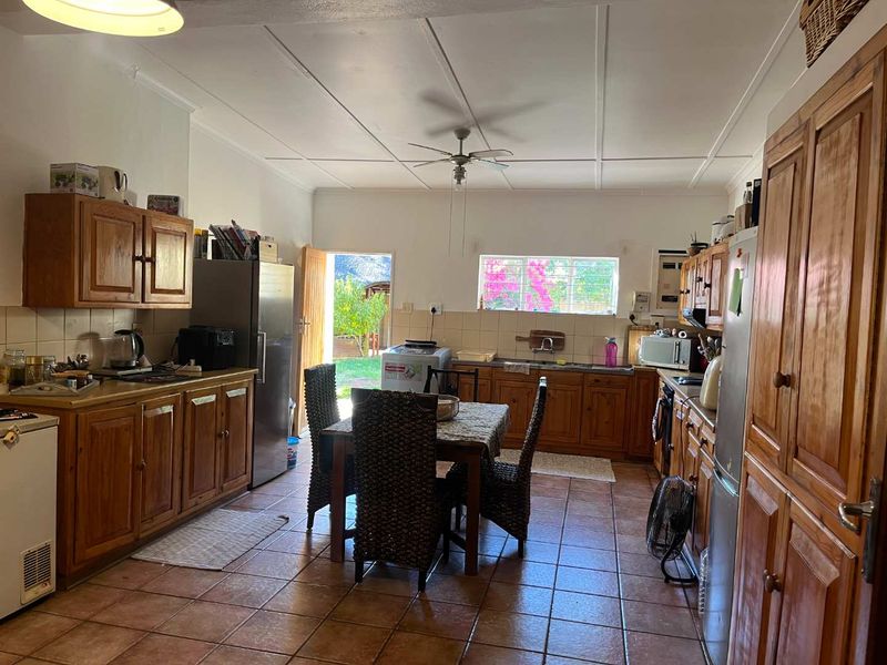 Spacious 3-Bedroom Family Home - Photo 3