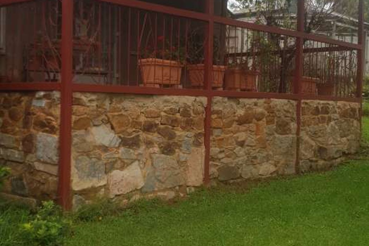 4 Bedroom House with 4 Bathrooms - Photo 2