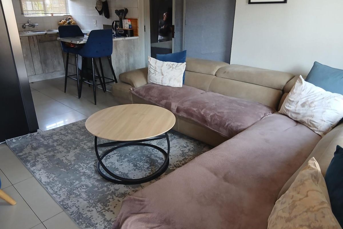 Simplex Townhouse - Photo 3
