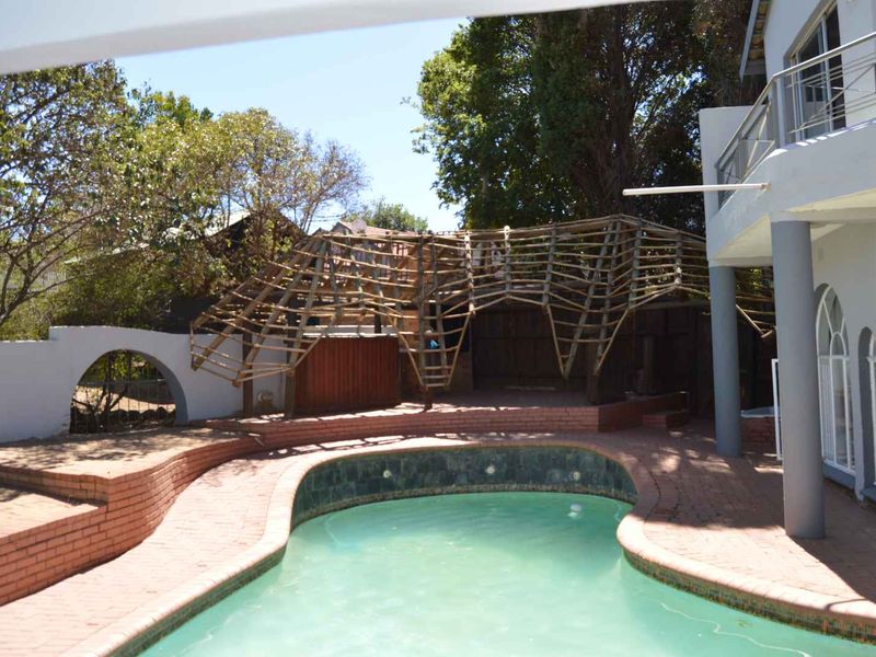 Modern 5 Bedroom Family Home For Sale  in Mulbarton. - Photo 5