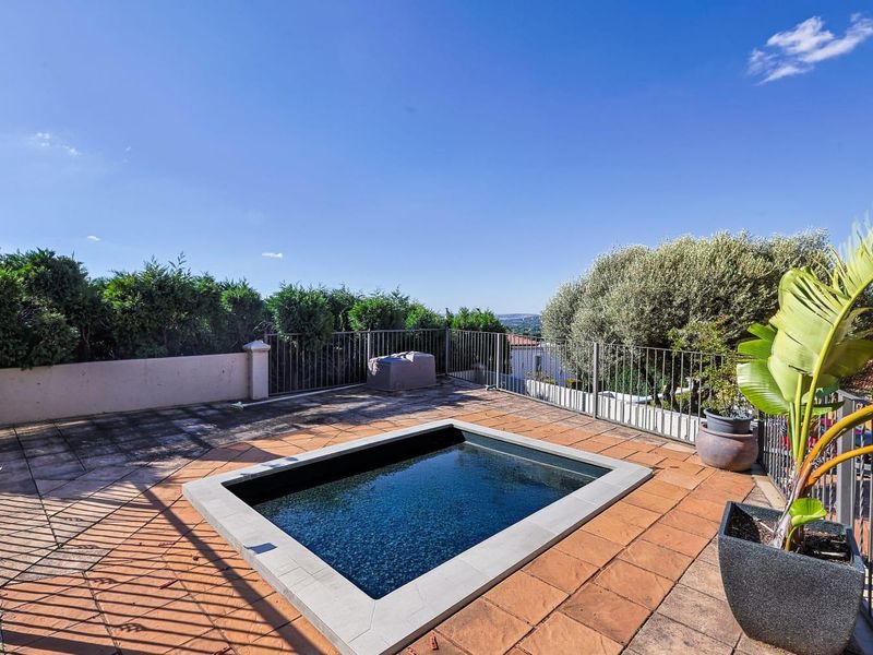 Elegant Family Living in the Heart of Waterkloof Ridge - Photo 4
