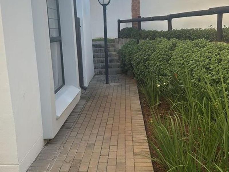 Priced to sell property - Photo 6