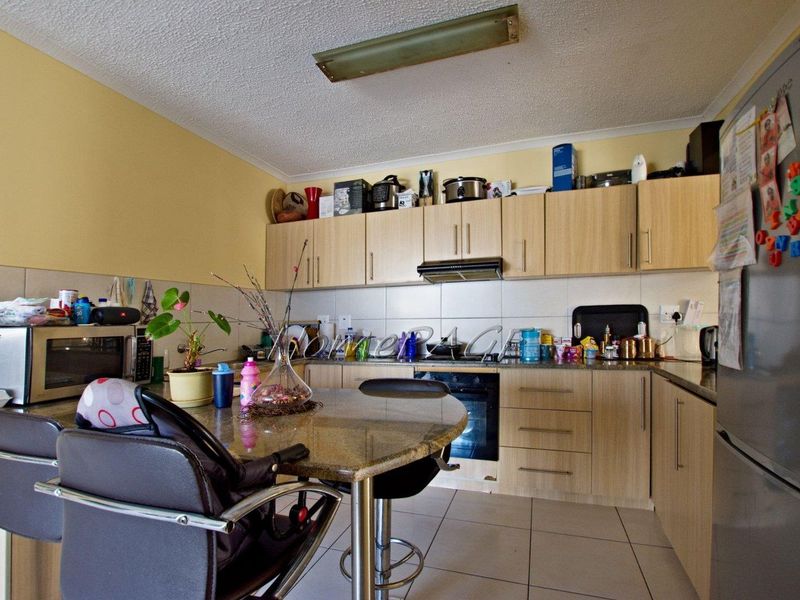 Central, Walvis Bay:  Townhouse in Villa Grande is for Sale - Photo 5