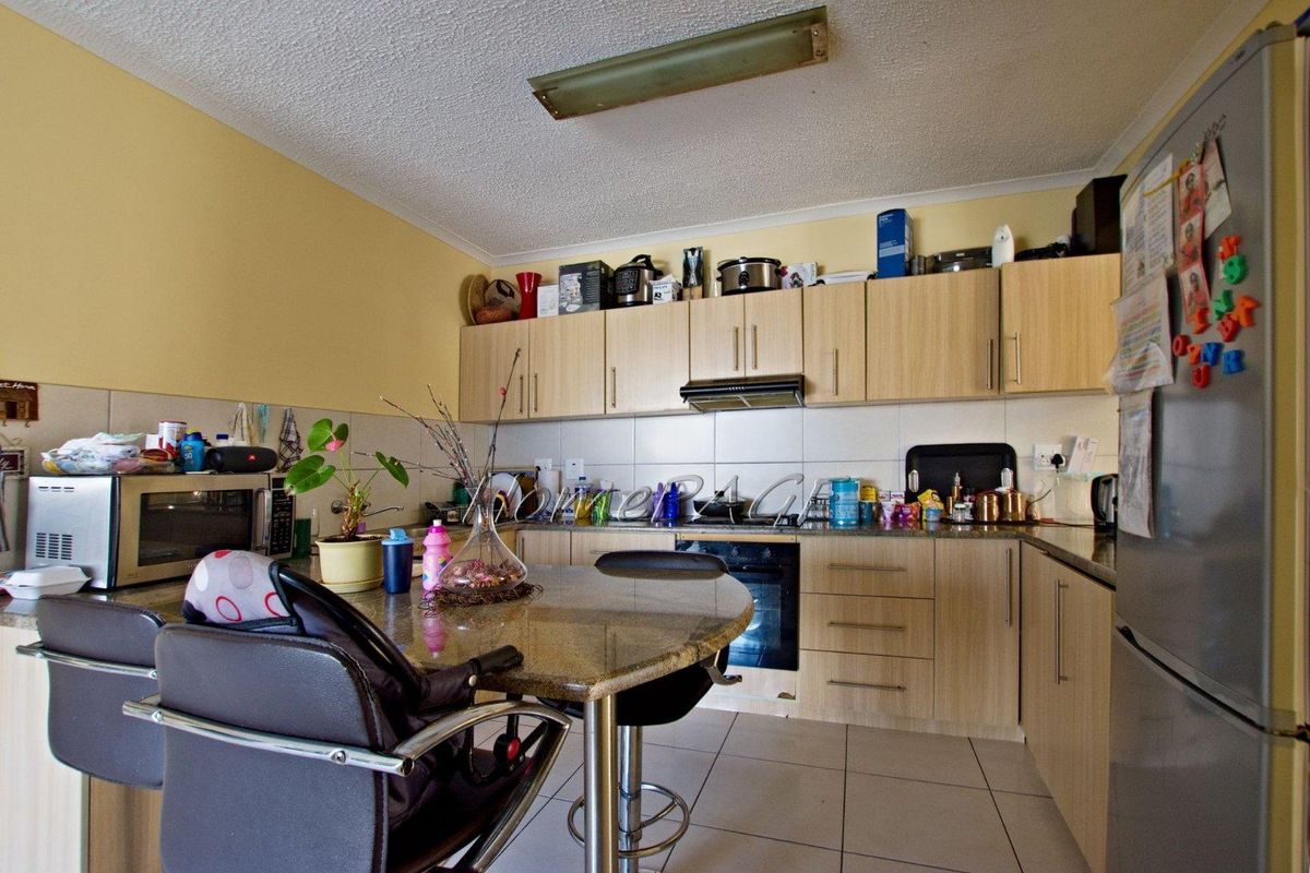 Central, Walvis Bay:  Townhouse in Villa Grande is for Sale - Photo 5